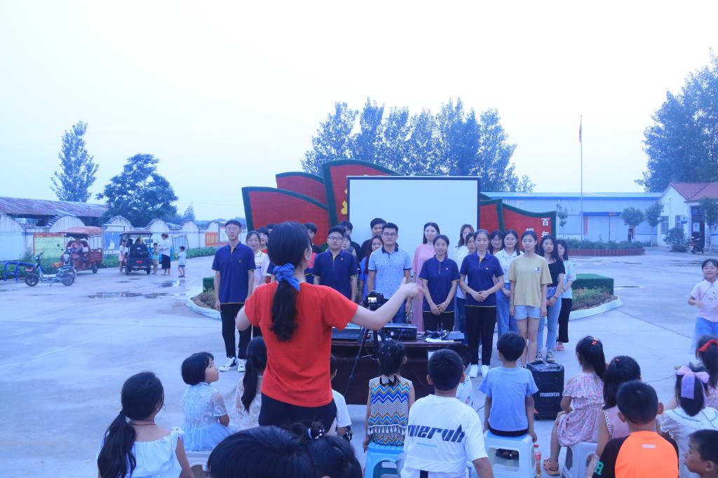 搭建社会实践平台，助力双楼乡村振兴