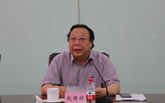 校党委副书记赵国祥主持会议 6月28日下午,我校在金明校区图书馆三楼