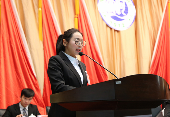 5.张萍代表第九届研究生委员会作工作报告_副本