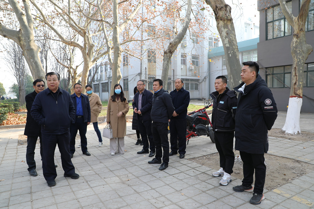 季波带队实地调研推动文明校园创建工作